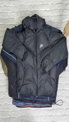 Nike Puffer Jackets 20 pieces