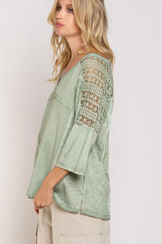 ONLINE EXCLUSIVE Feminine Boho Crochet Sleeve Top